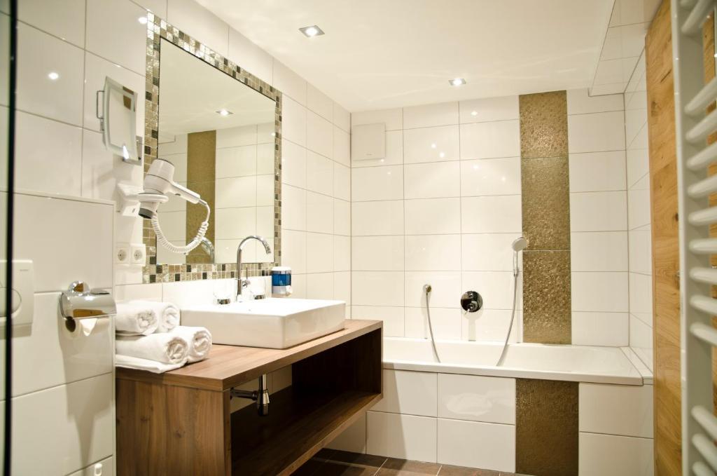 Hotel Garni Alpenland Ischgl Room photo
