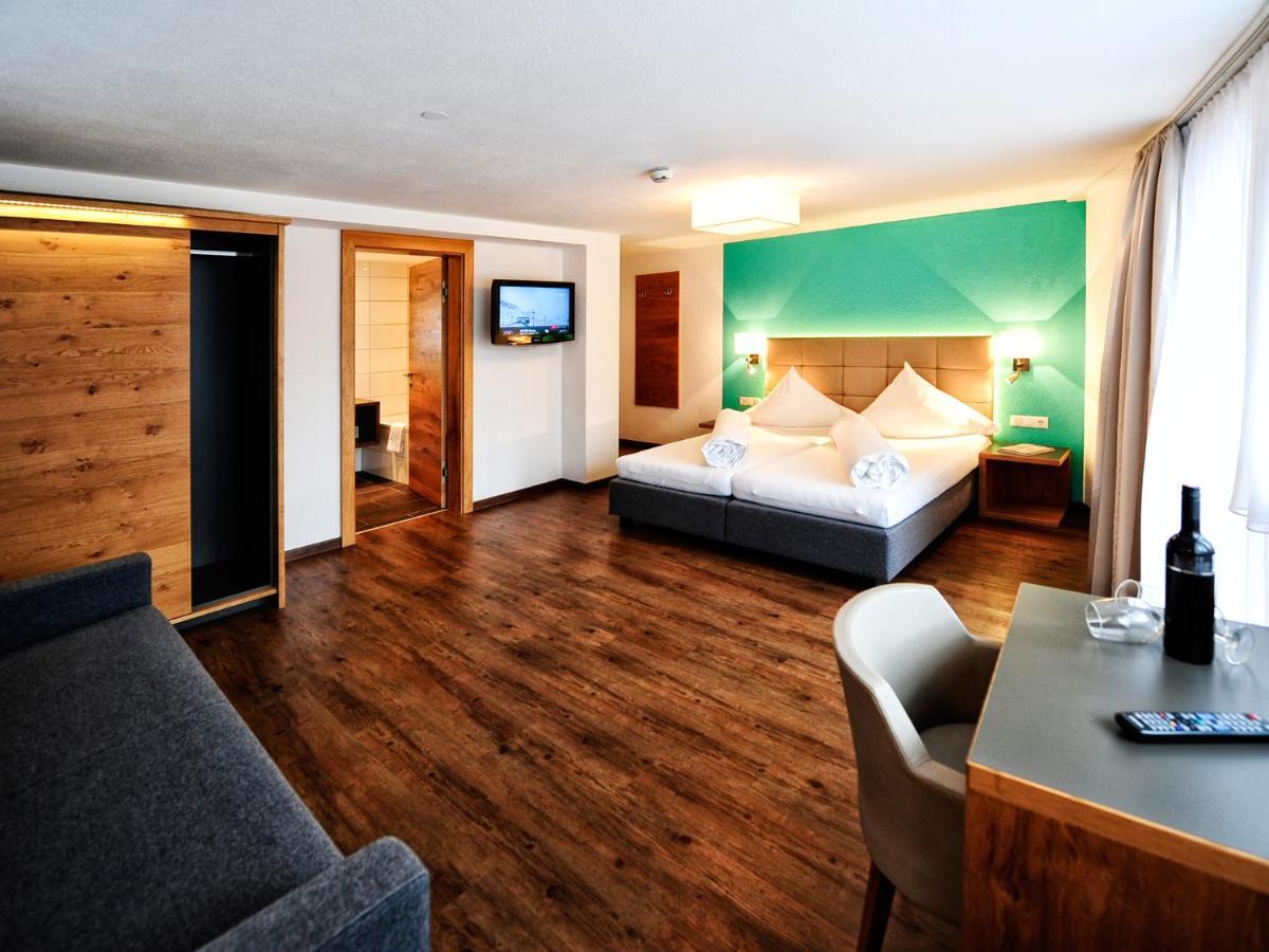 Hotel Garni Alpenland Ischgl Exterior photo